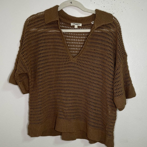 Max Studio Tops - Max Studio loose knit crochet collared top